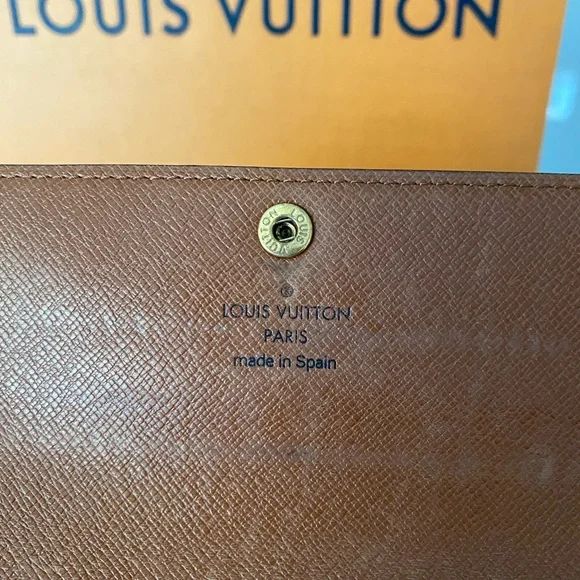 ♥️Louis Vuitton Monogram Wallet & key holder♥️ - Picture 3 of 17
